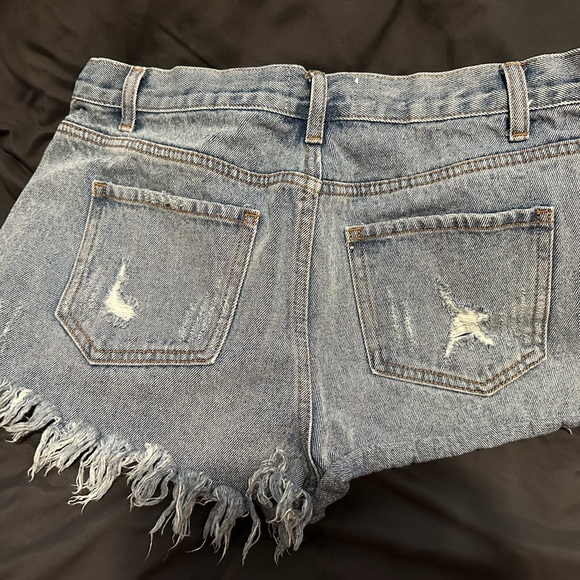 Summer shorts - Picture 2 of 3